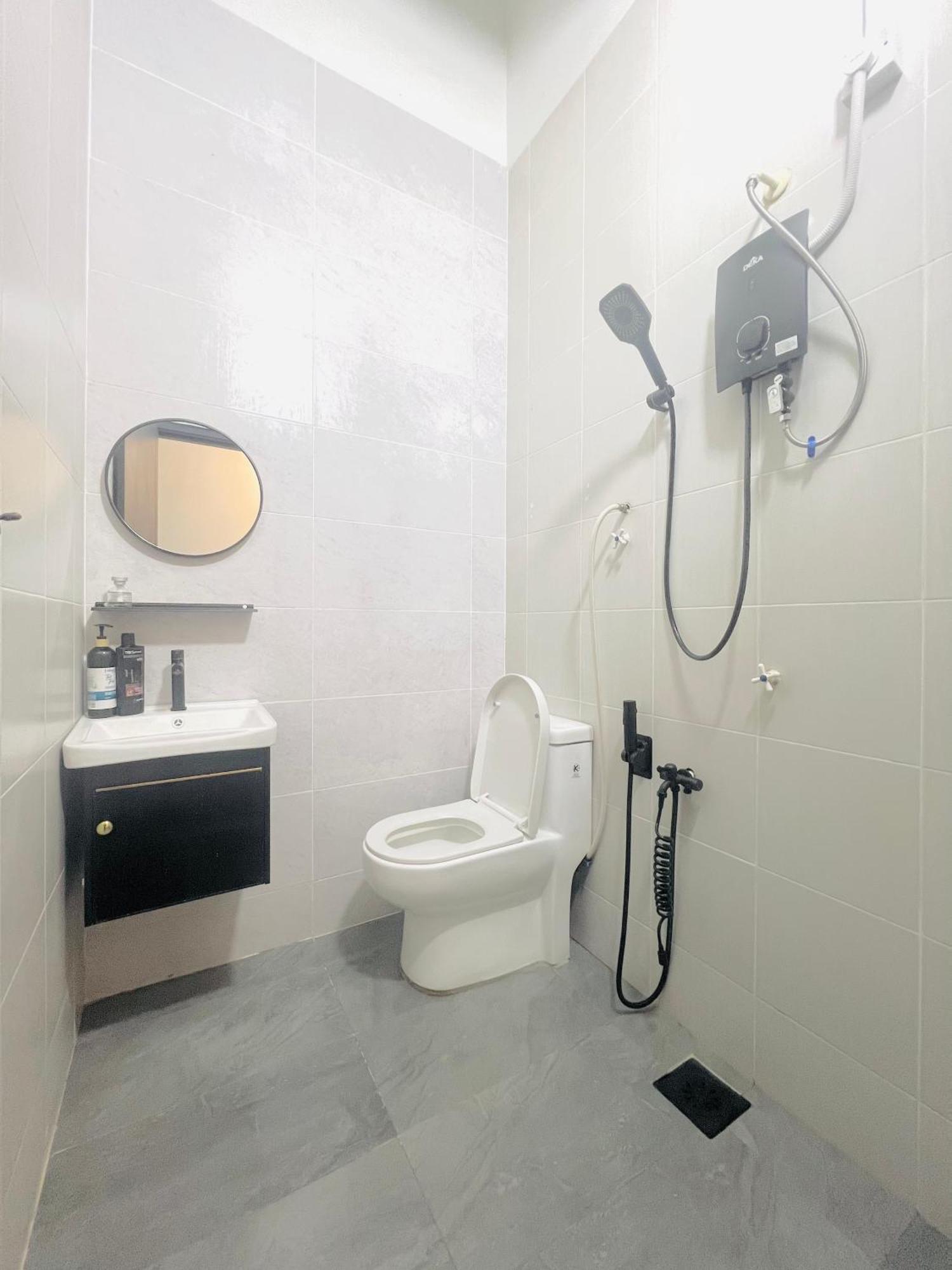Quayside Cove Homestay - Corner House, Shah Alam Rimbayu Netflix Syok Tv Bbq Dış mekan fotoğraf